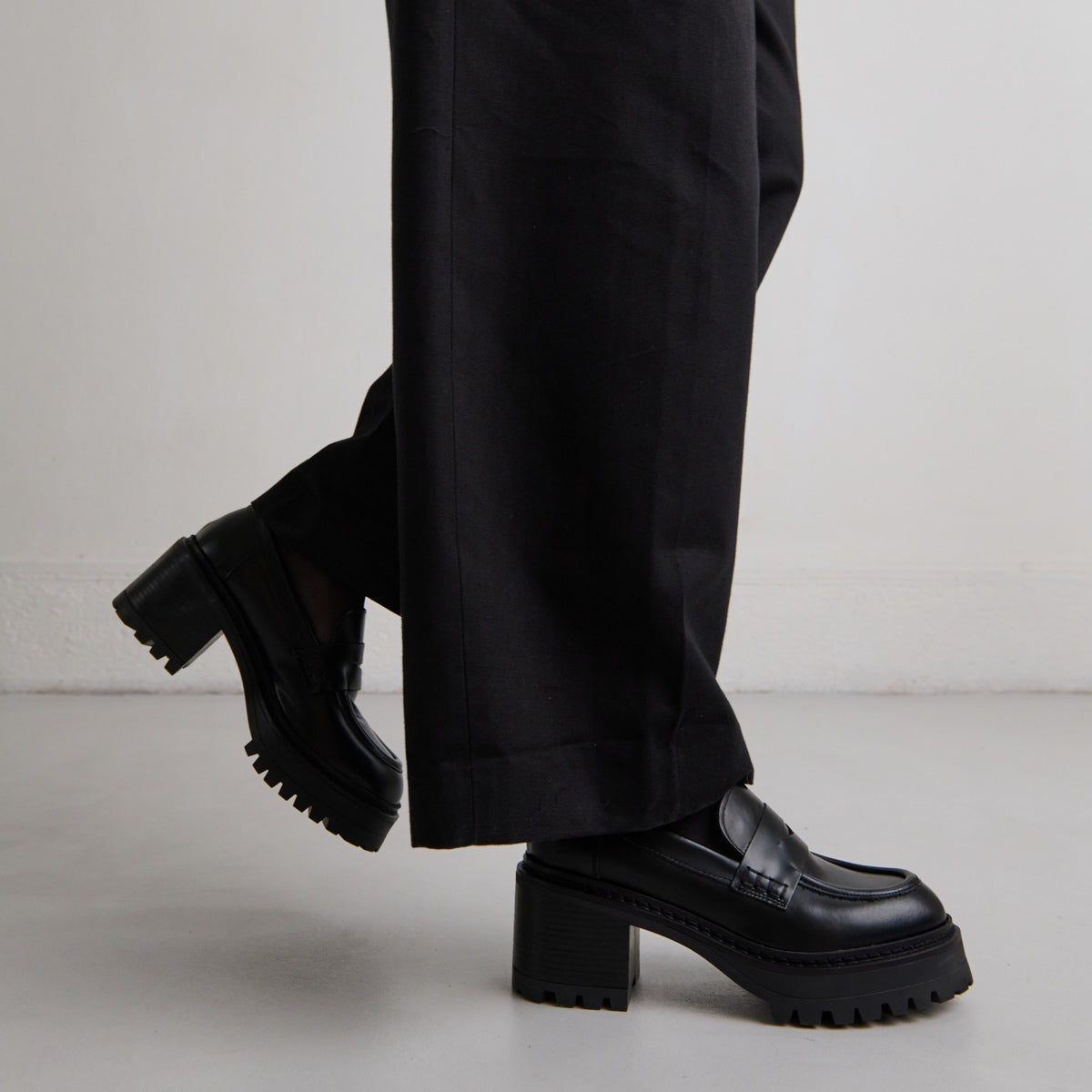 Mocassins à talons et semelles crantées