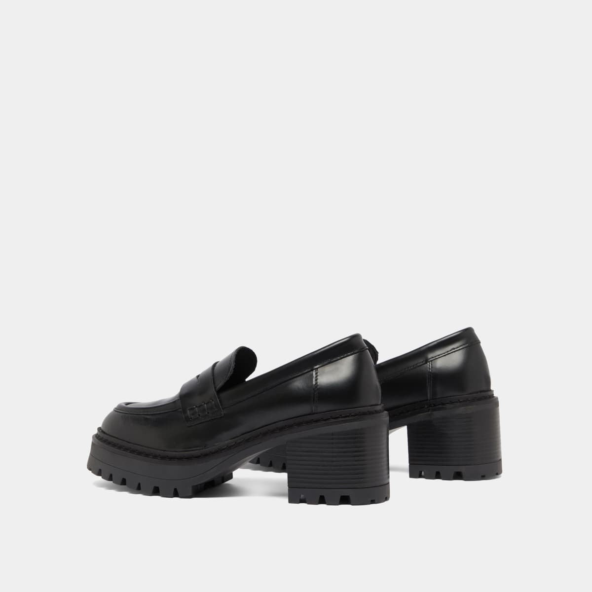 Mocassins à talons et semelles crantées