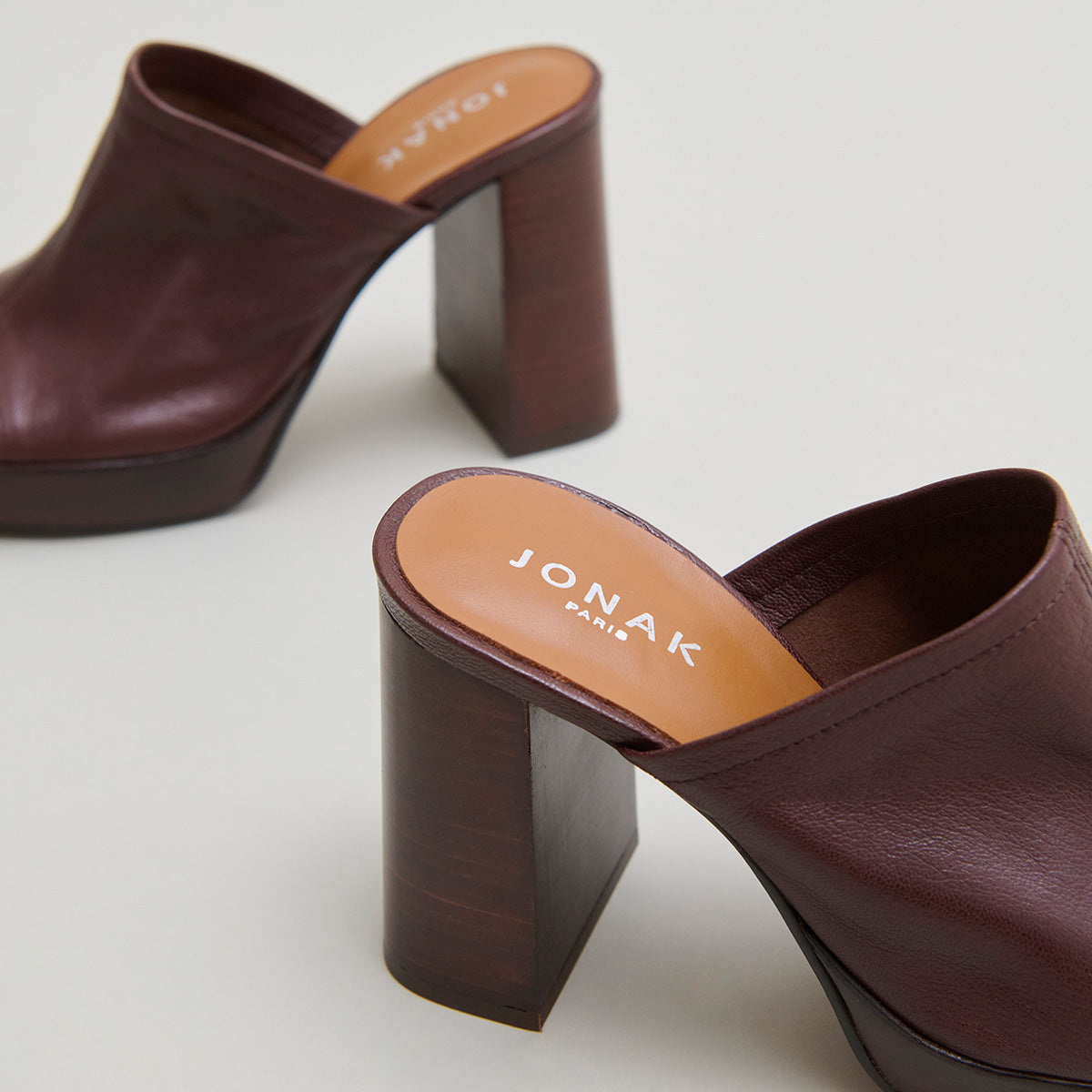 #color_marron
