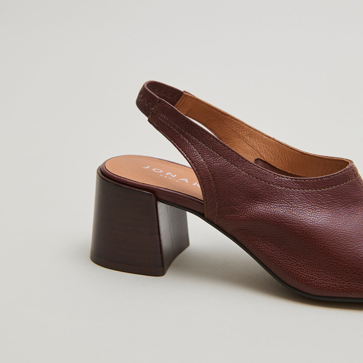 #color_marron
