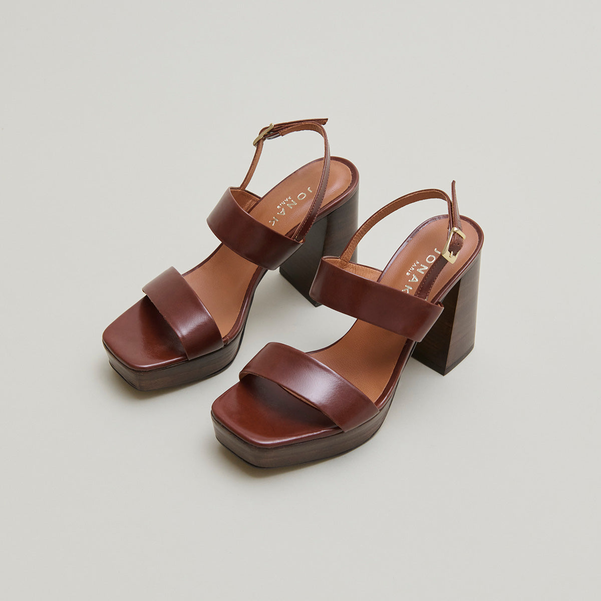 #color_marron