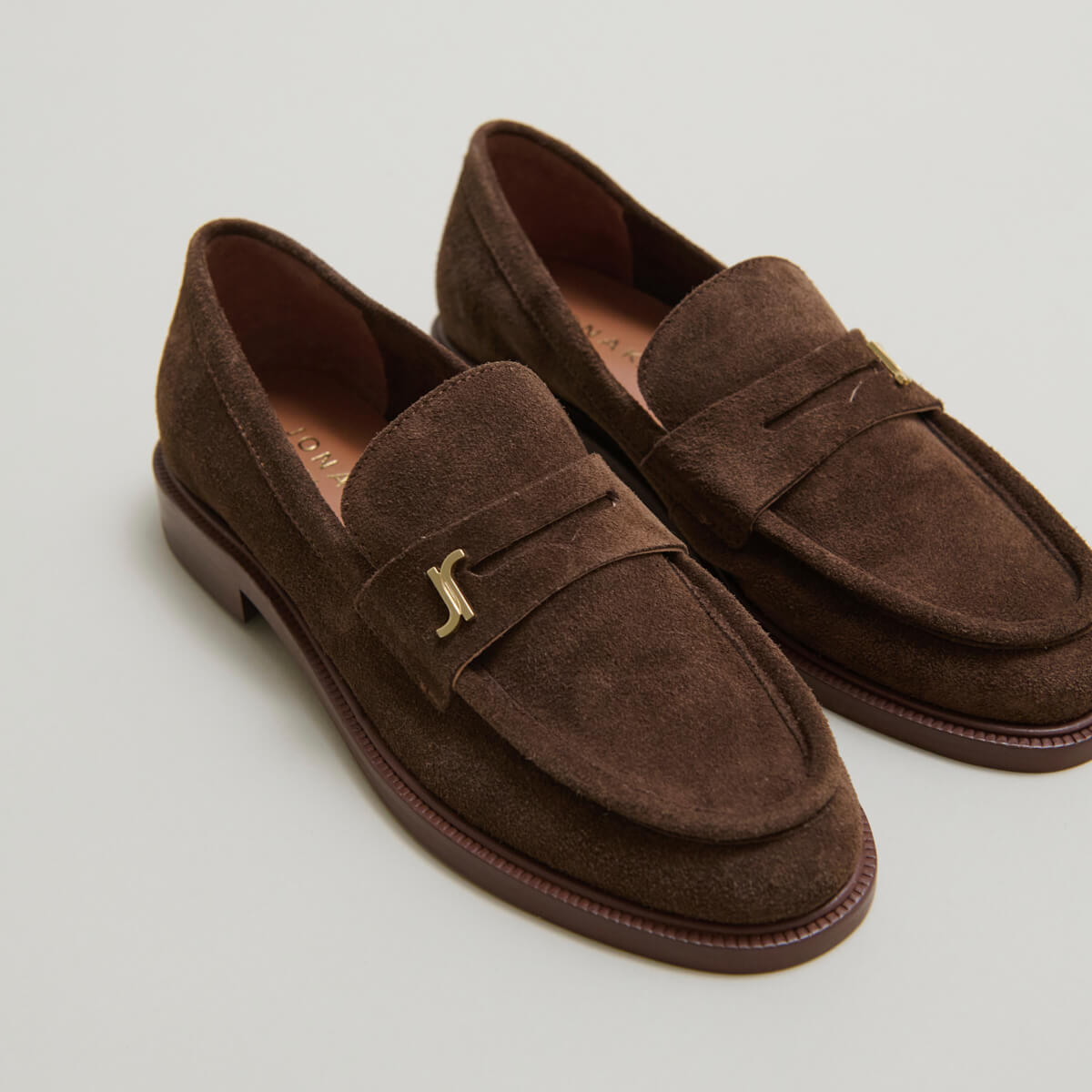 #color_marron